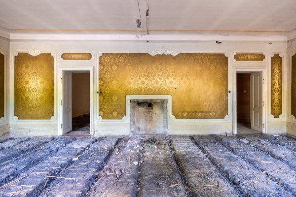 Fireplace Demolition in Fort Wayne